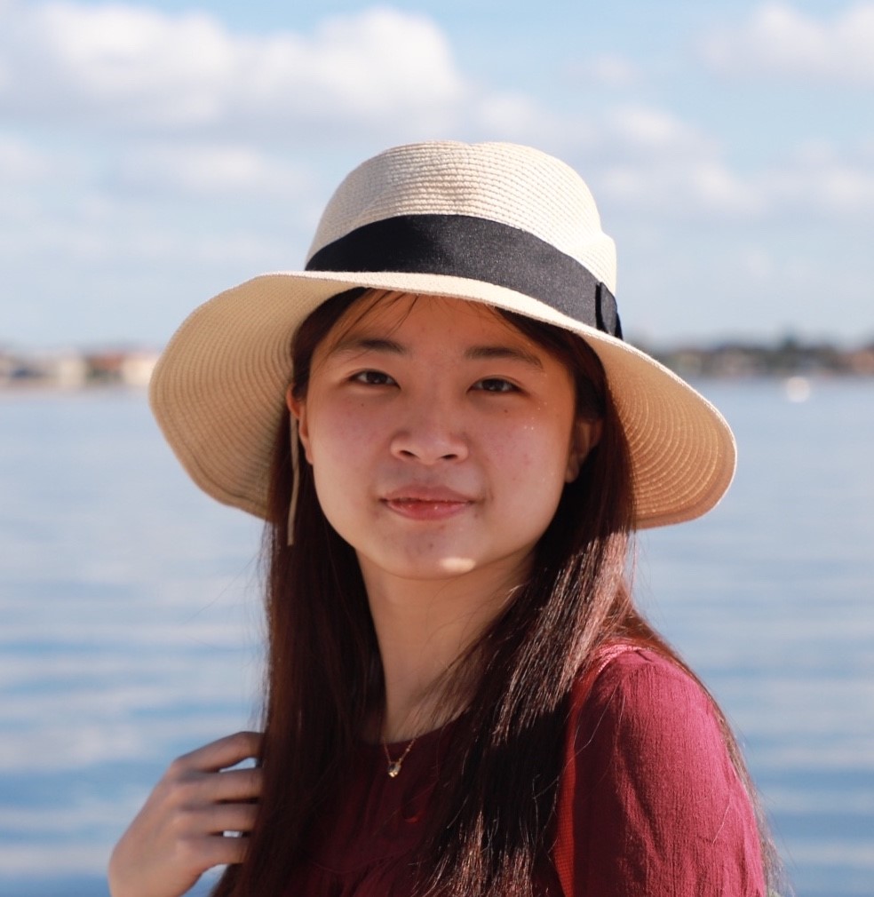 Lu Mi Headshot.jpg Lu Mi Headshot.jpg